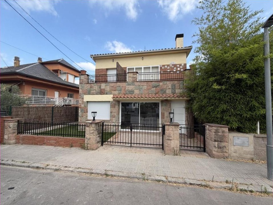Fachada de la Caseta de l’Avi